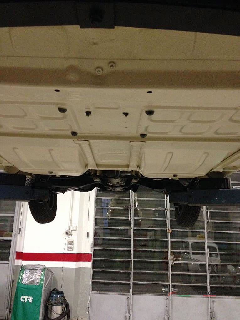 Restauro di Fiat 500 d'epoca eseguito a Como da Breccia Motori.